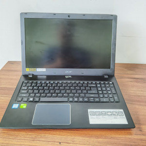 Laptop cũ Aspire E5-576G