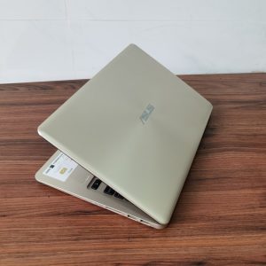 Laptop ASUS A411U