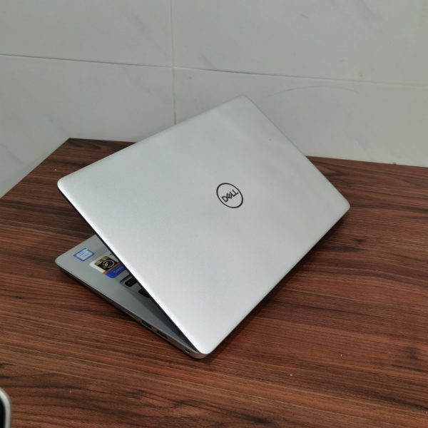 Dell Inspiron N5370